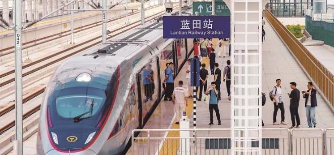 西十、西延高鐵雙線驅(qū)動激活暑期文旅市場